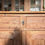 Miniature : Ancien buffet en pin 