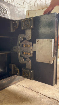 Miniature : Ancien petit coffre fort « CANIVET MÉCANICIEN LILLE »