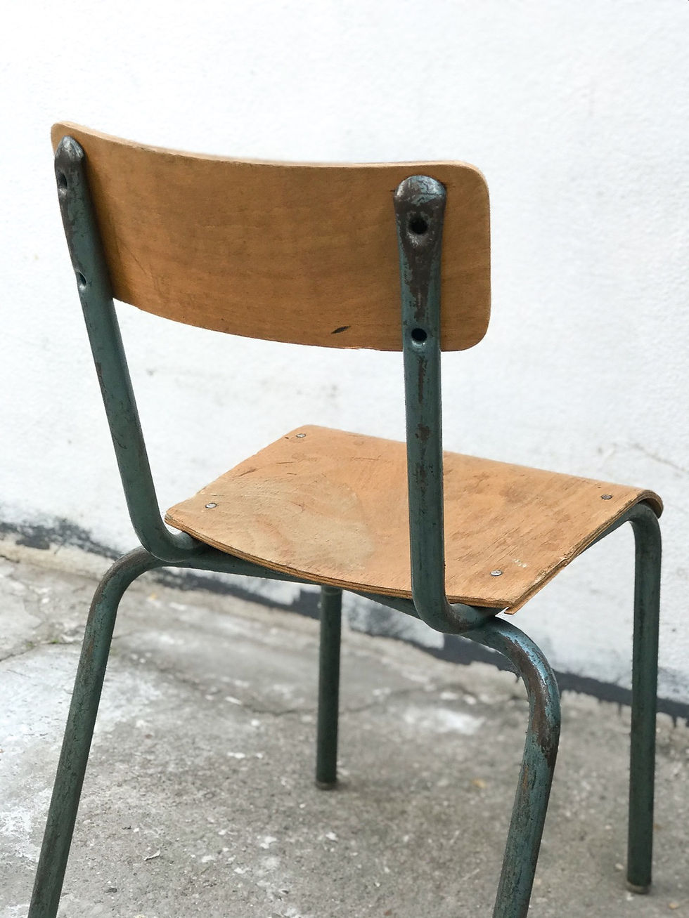 Miniature : Anciennes chaises d’école Mullca