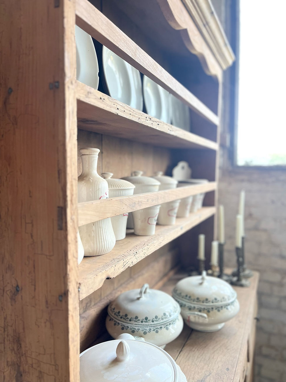 Miniature : Ancien buffet vaisselier deux corps début XXe