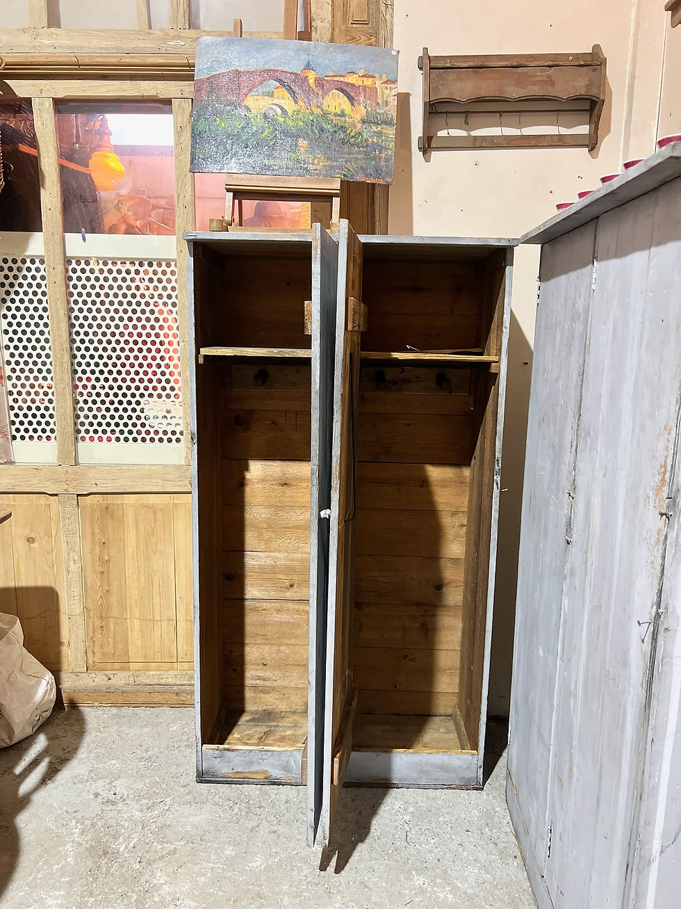 Miniature : Ancien vestiaire d’usine double