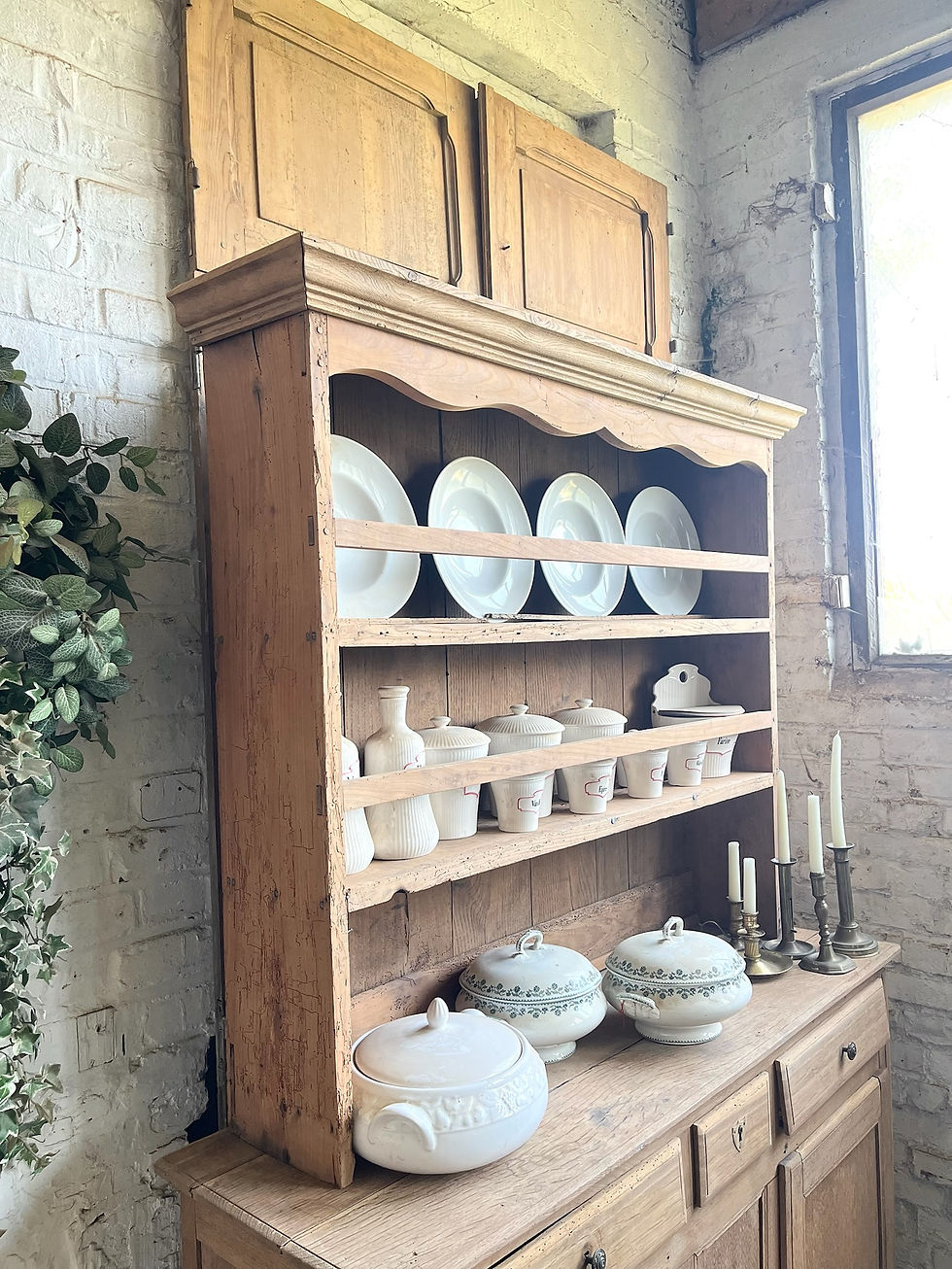 Miniature : Ancien buffet vaisselier deux corps début XXe