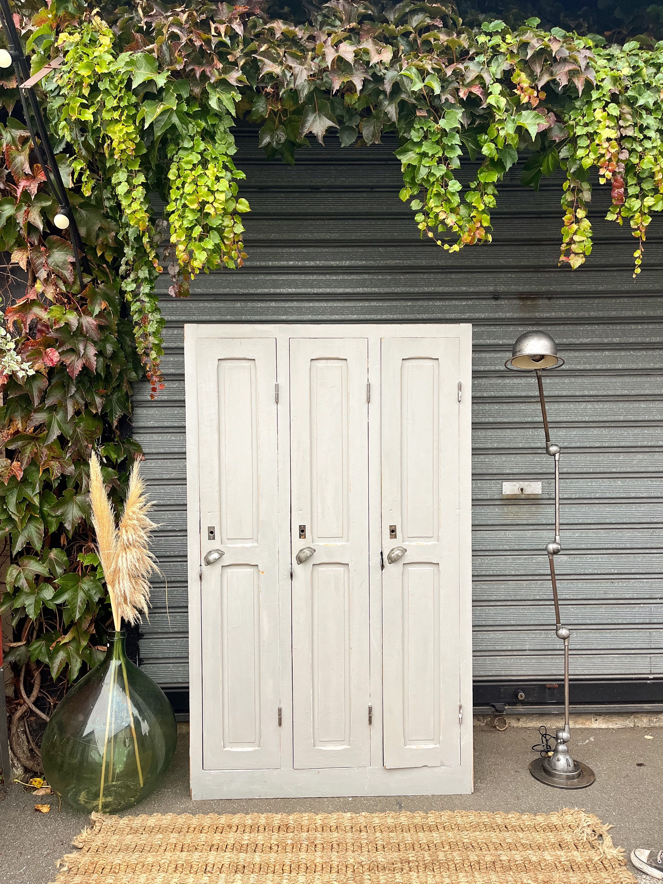 Ancien vestiaire 3 portes 