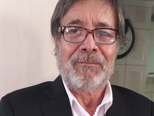 Fútbol, poesía y…comunicadores
