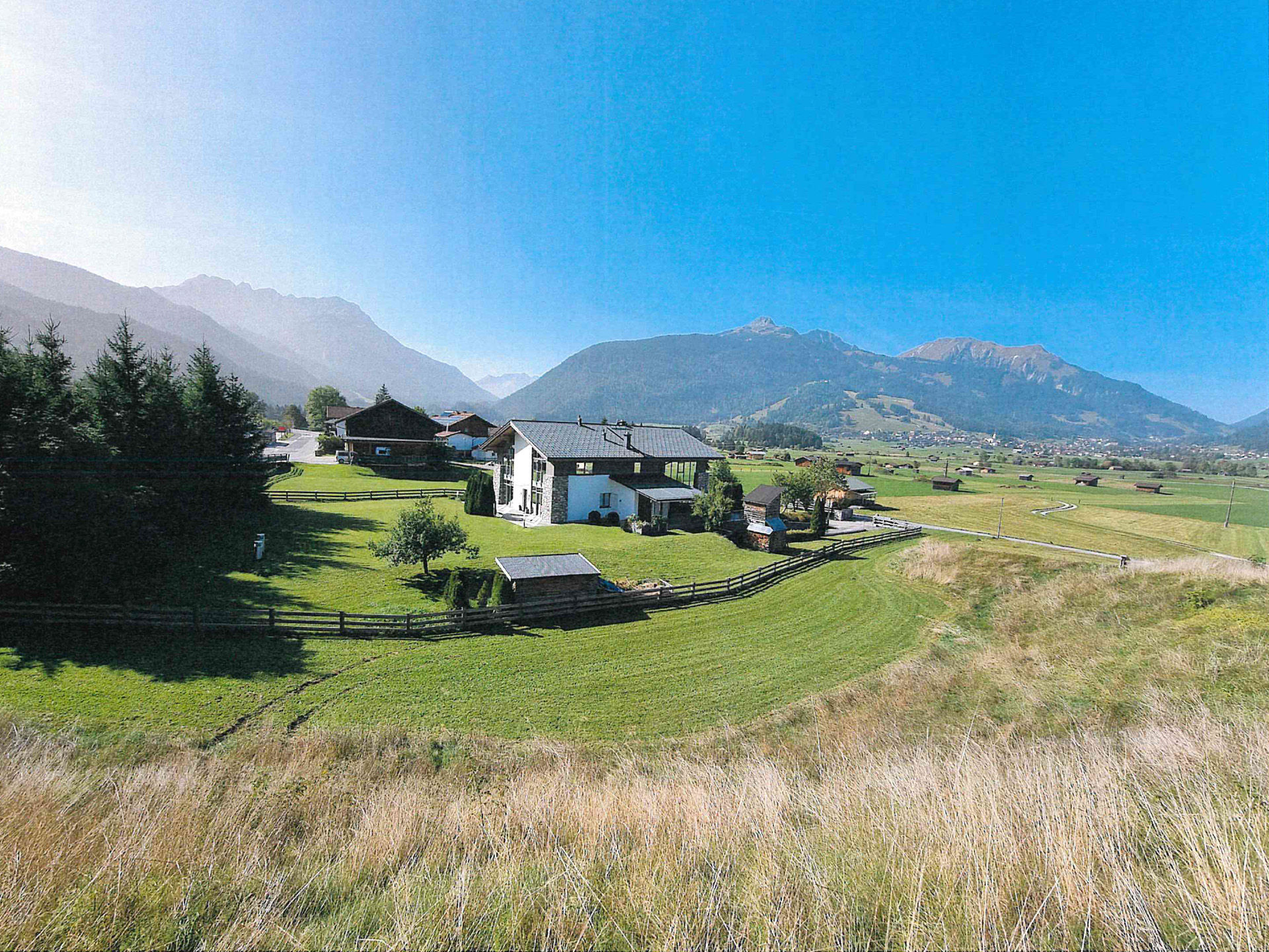 Großer Baugrund in Naturnähe