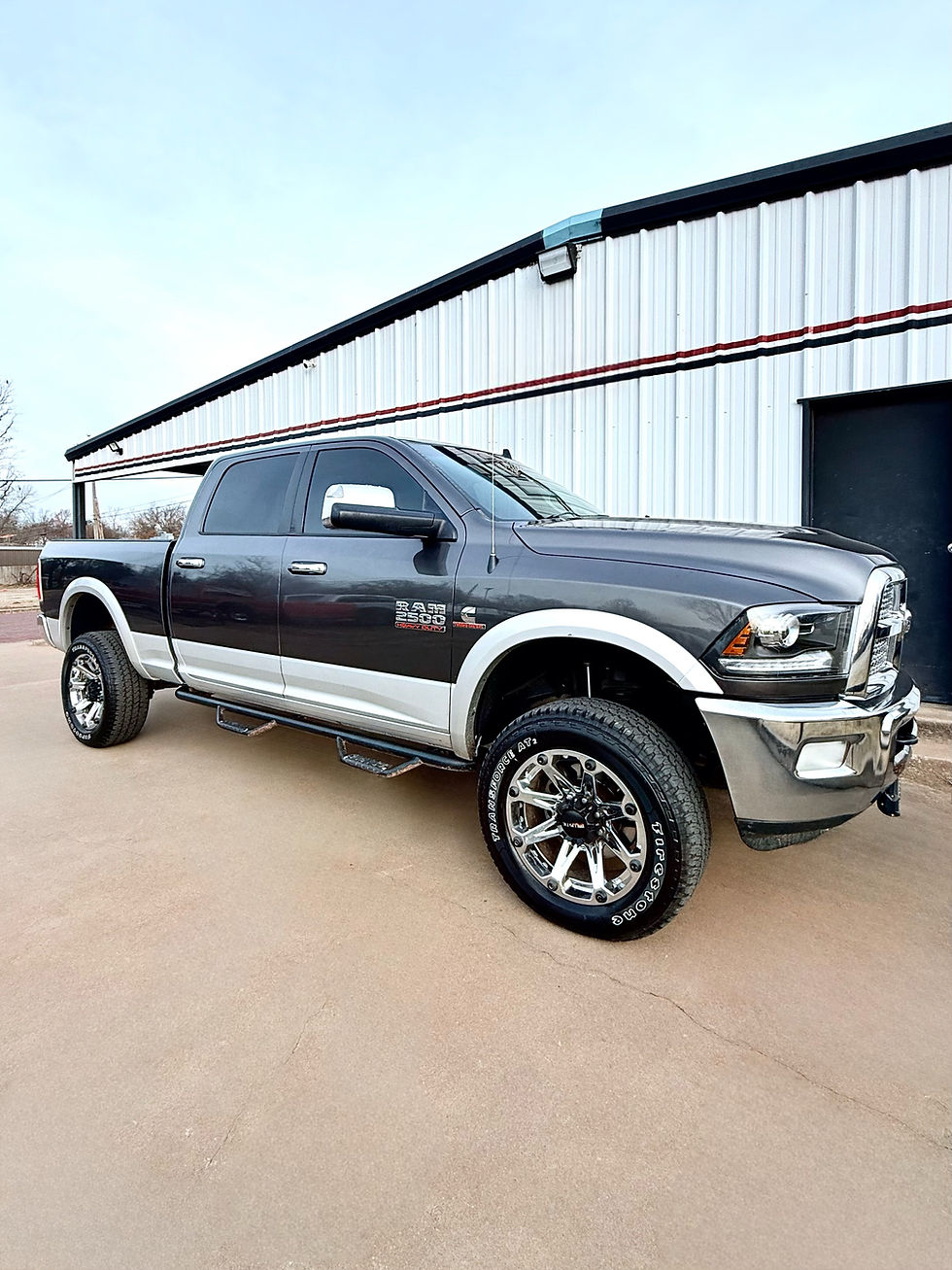 Thumbnail: 2014 Ram 2500 Laramie 4x4 6.7L Cummins SWB