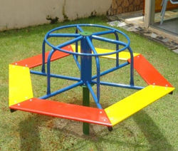 CARROSSEL 6 LUGARES R$ 600