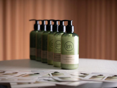 Два взгляда – один бренд: история La mela – Динара Касенова и Жанна Сариева