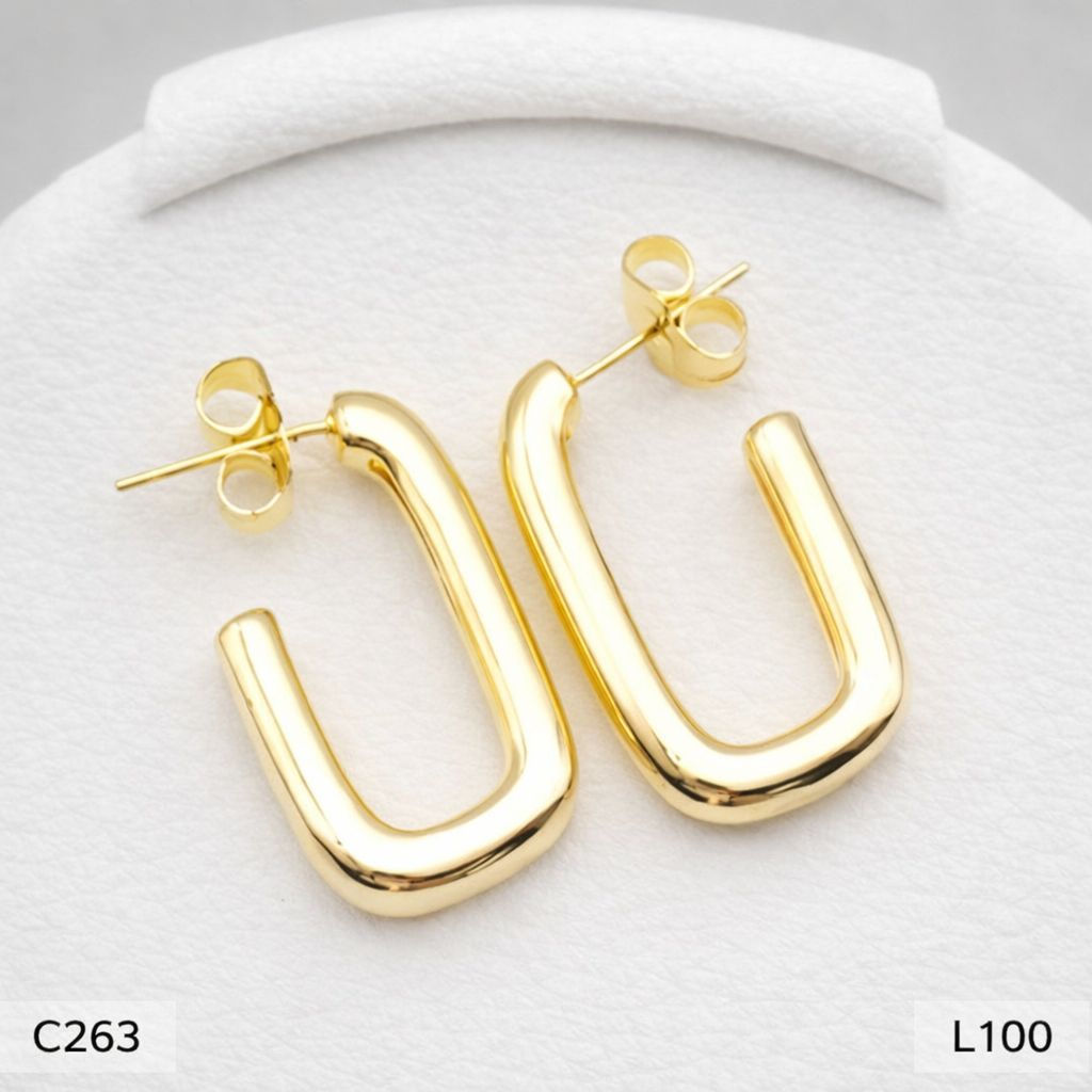 Aritos laminado de oro 18k diseño U minimalista brillante