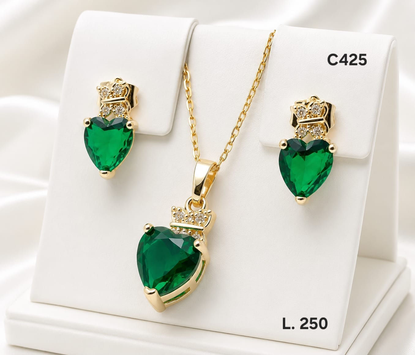 Conjunto Corazón Esmeralda Royal – Doble Laminado de Oro 18K