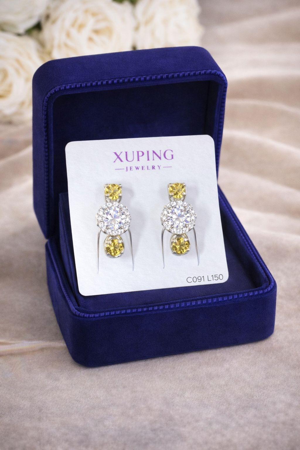 Aritos laminado de oro 18k diseño doble zirconia amarilla con centro brillante