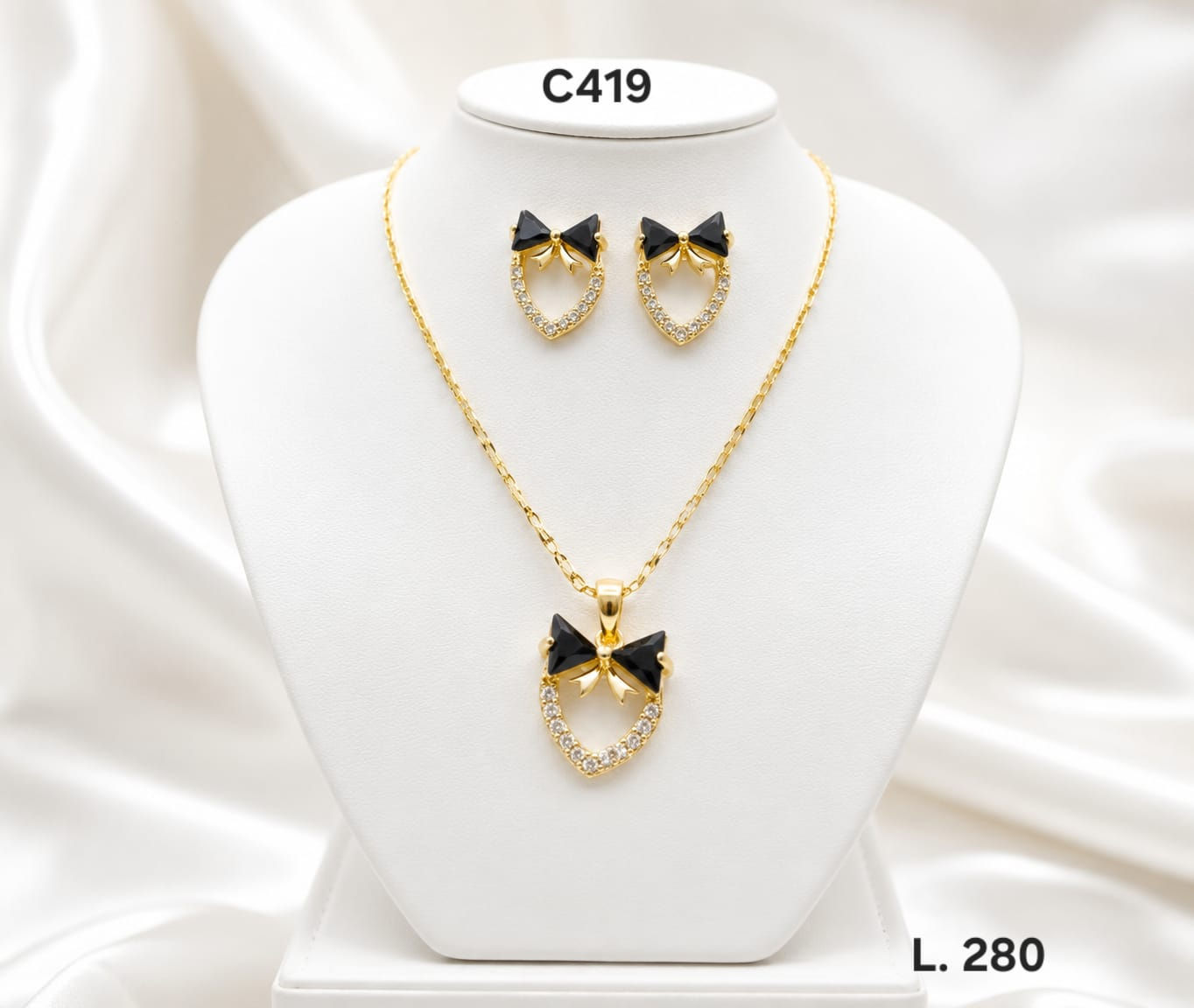 Conjunto Corazón con Lazo Negro – Doble Laminado de Oro 18K