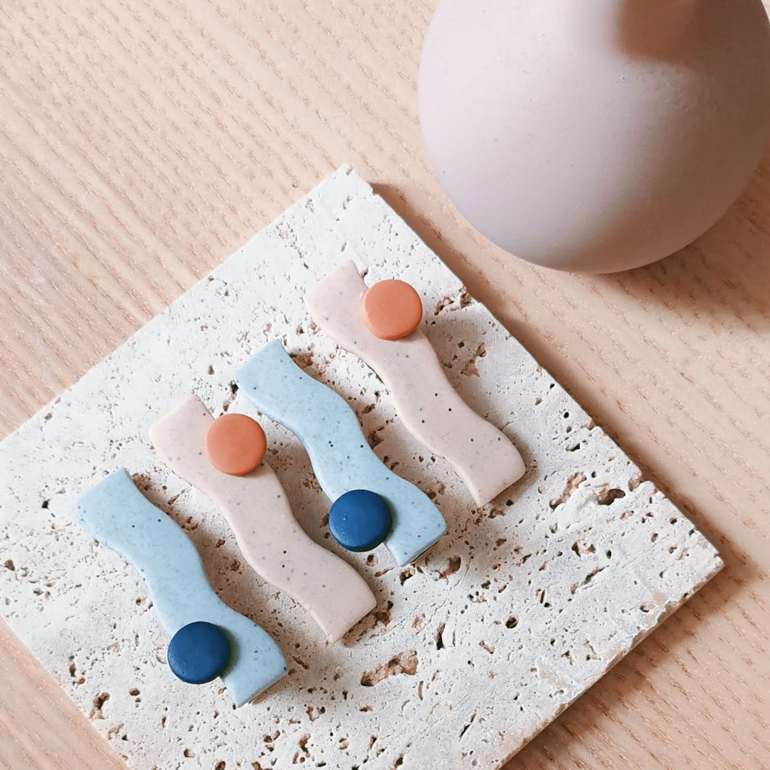 Bi Clay | Bi Playful 北歐風簡約波浪形幾何圖案 手工軟陶髮夾