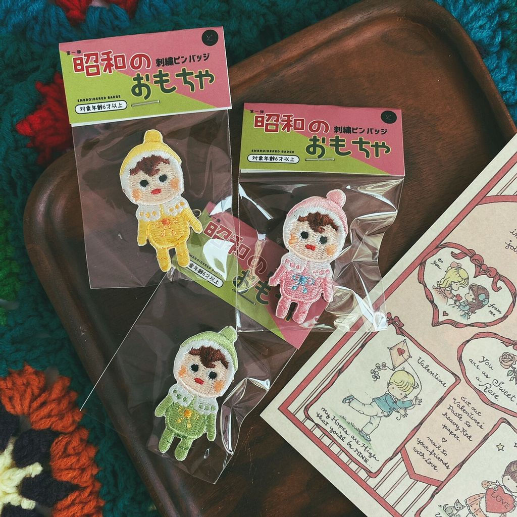 Littdlework | 刺繡別針 - 昭和玩具 -洋娃娃 | Pin - Baby doll