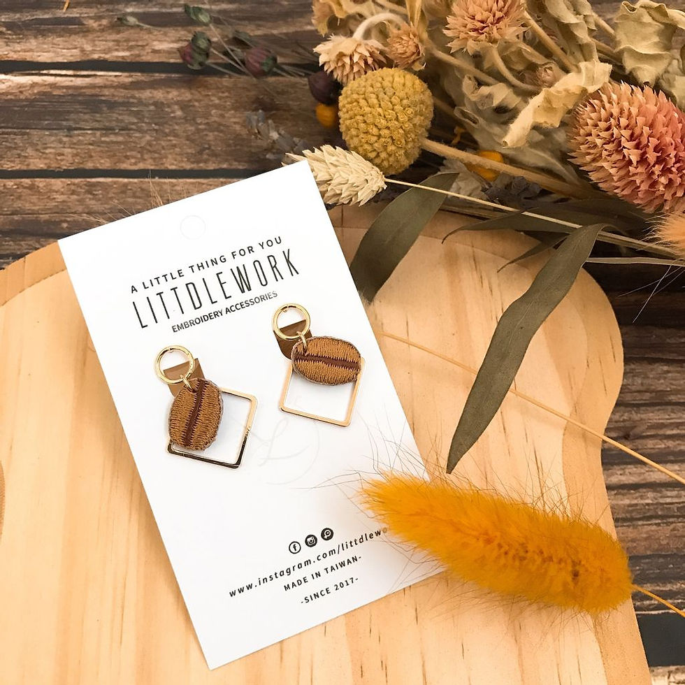 Littdlework | 刺繡耳環 - 咖啡豆 | Embroidered earrings - Coffee beans