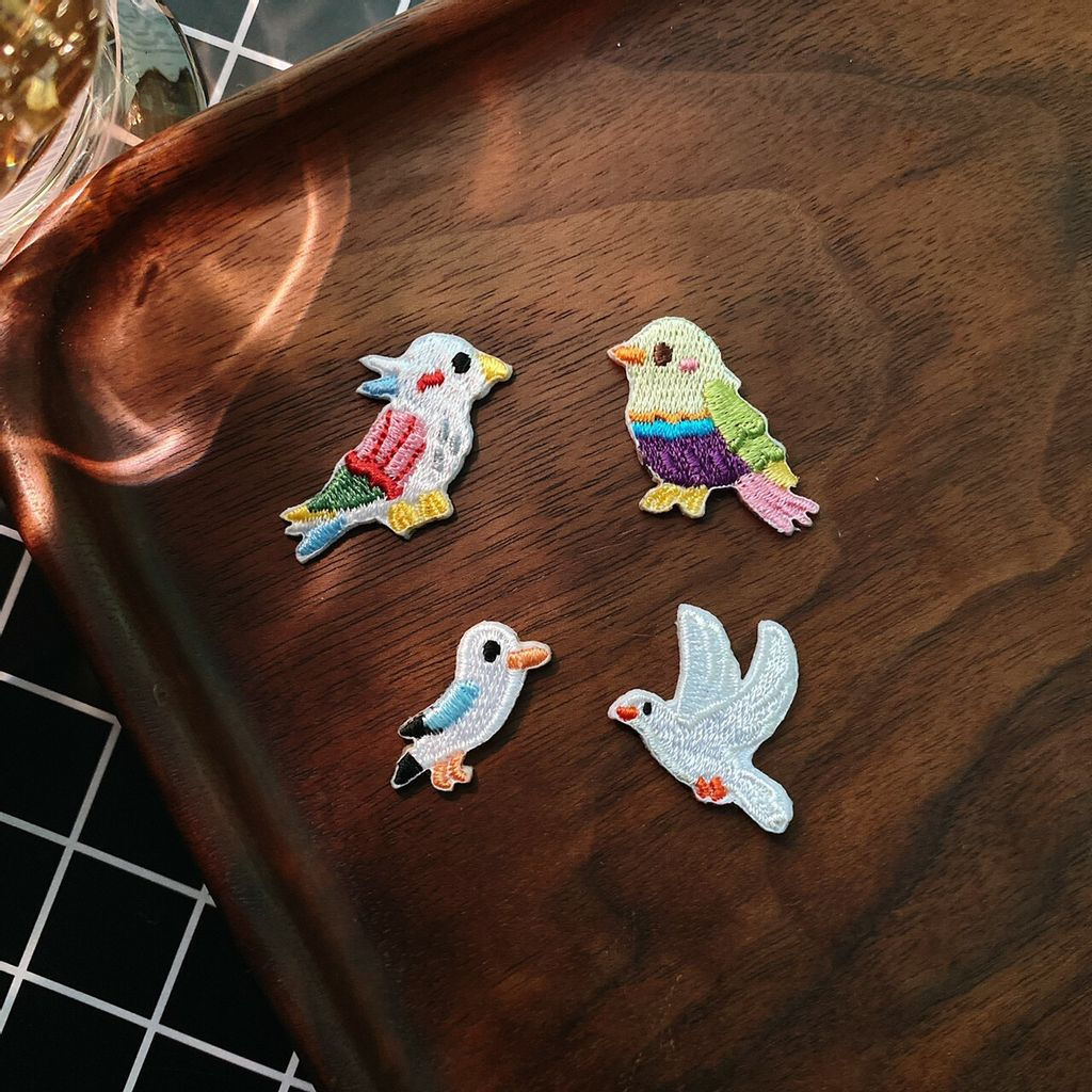 Littdlework | 刺繡迷你胸章 - 小鳥系列 | Pin - Bird