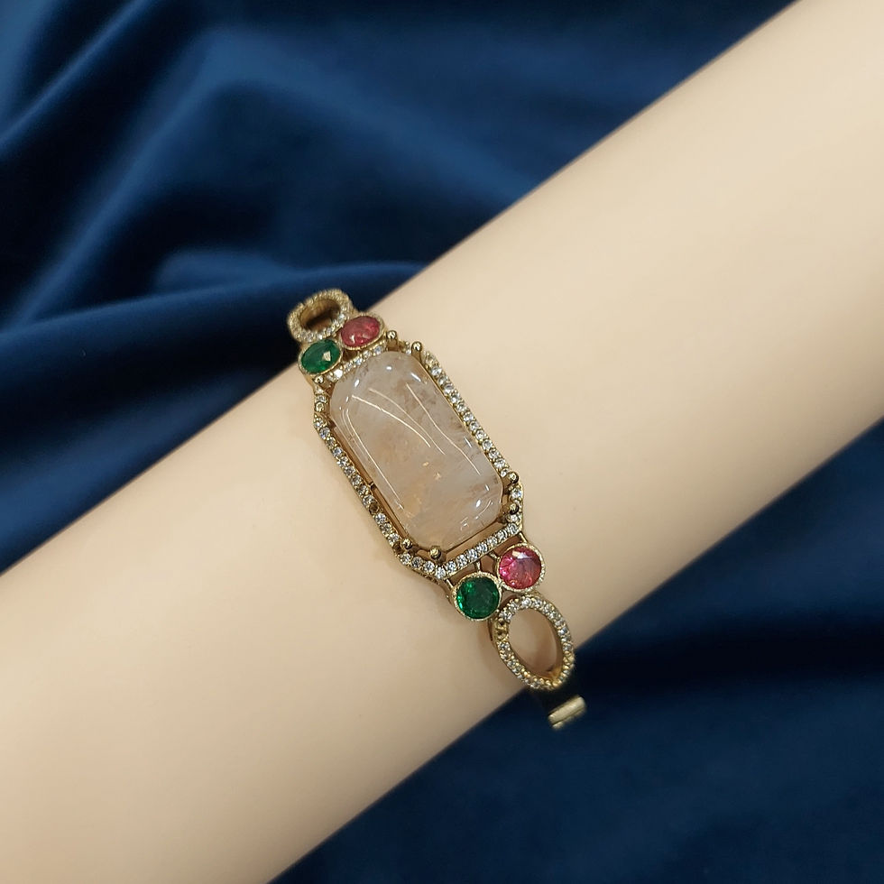 Handcrafted bracelet from an imitation jewellery manufacturer in Jaipur