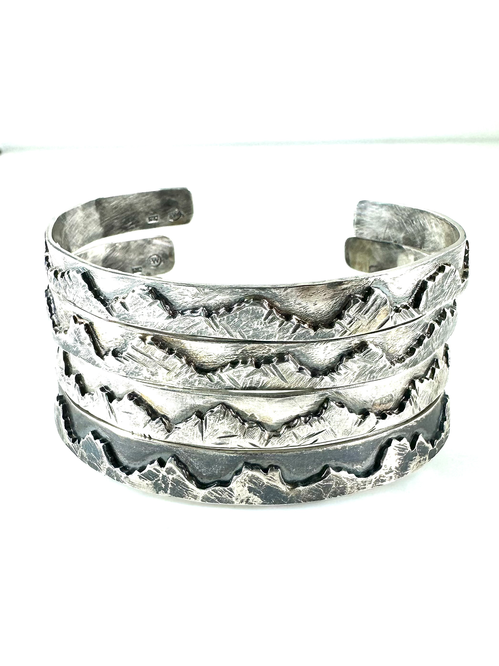 Thumbnail: Mountain Cuff 2