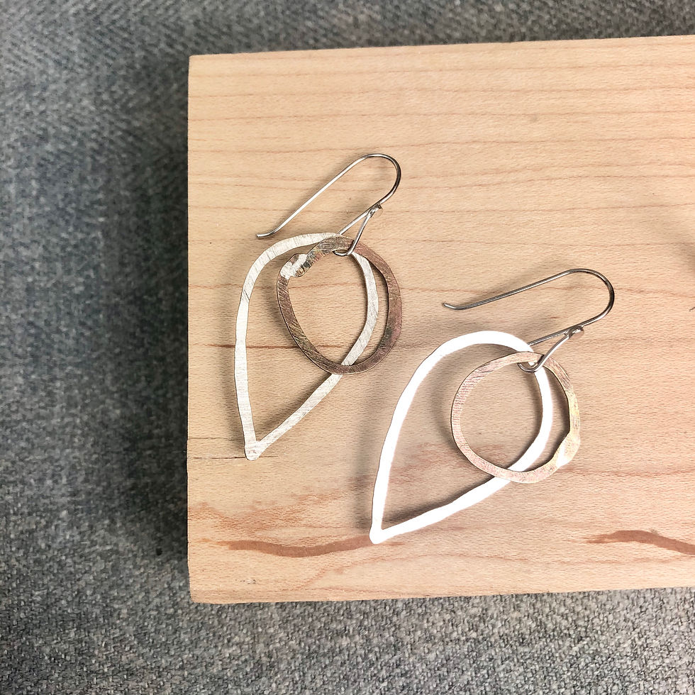 classic circle earrings #26