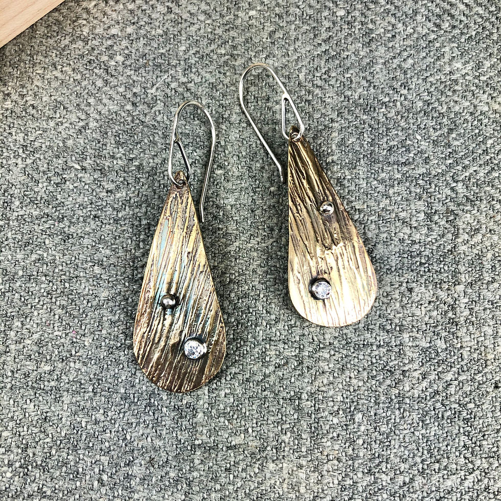 textured gems with cubic zirconia