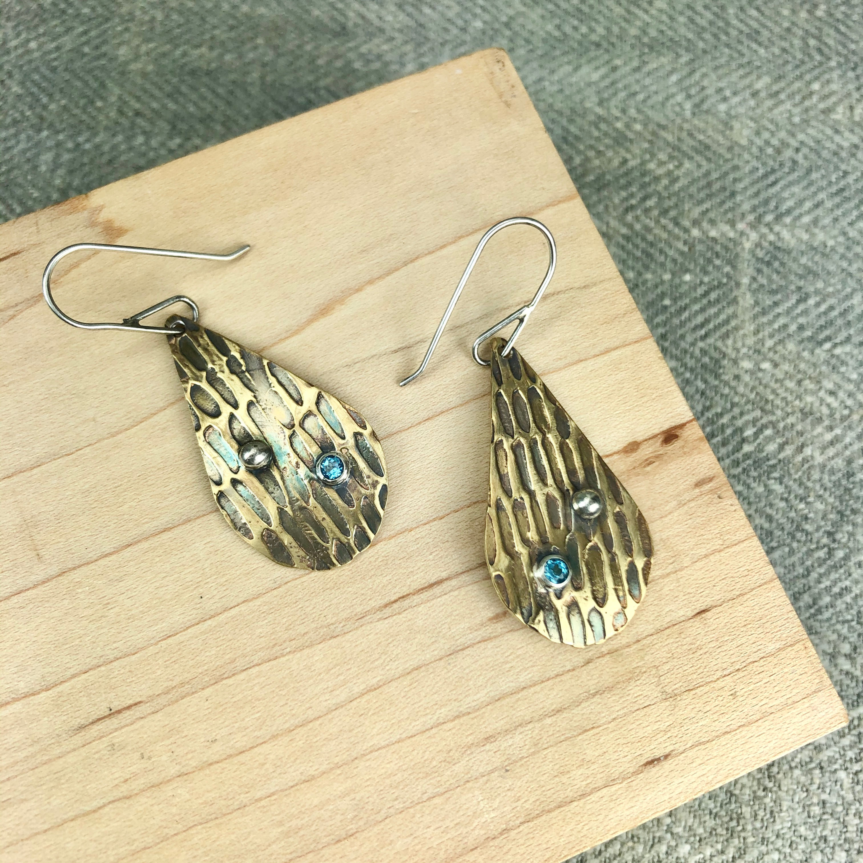 textured gems with topaz #2