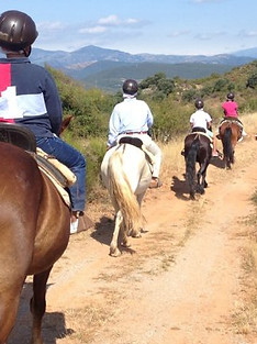 Rutas-a-Caballo-por-las-Medulas-2-768x446.jpeg