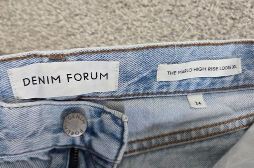 Thumbnail: Aritzia Denim Forum The Marlo High Rise Loose Jeans in Size 24