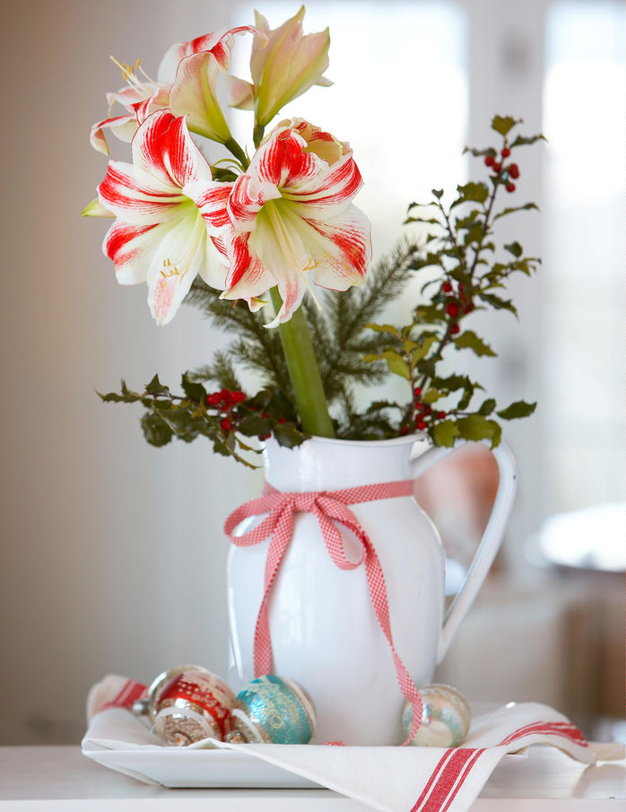 City Chic Design Firm Christmas Holiday Décor Floral arrangement Inspiration