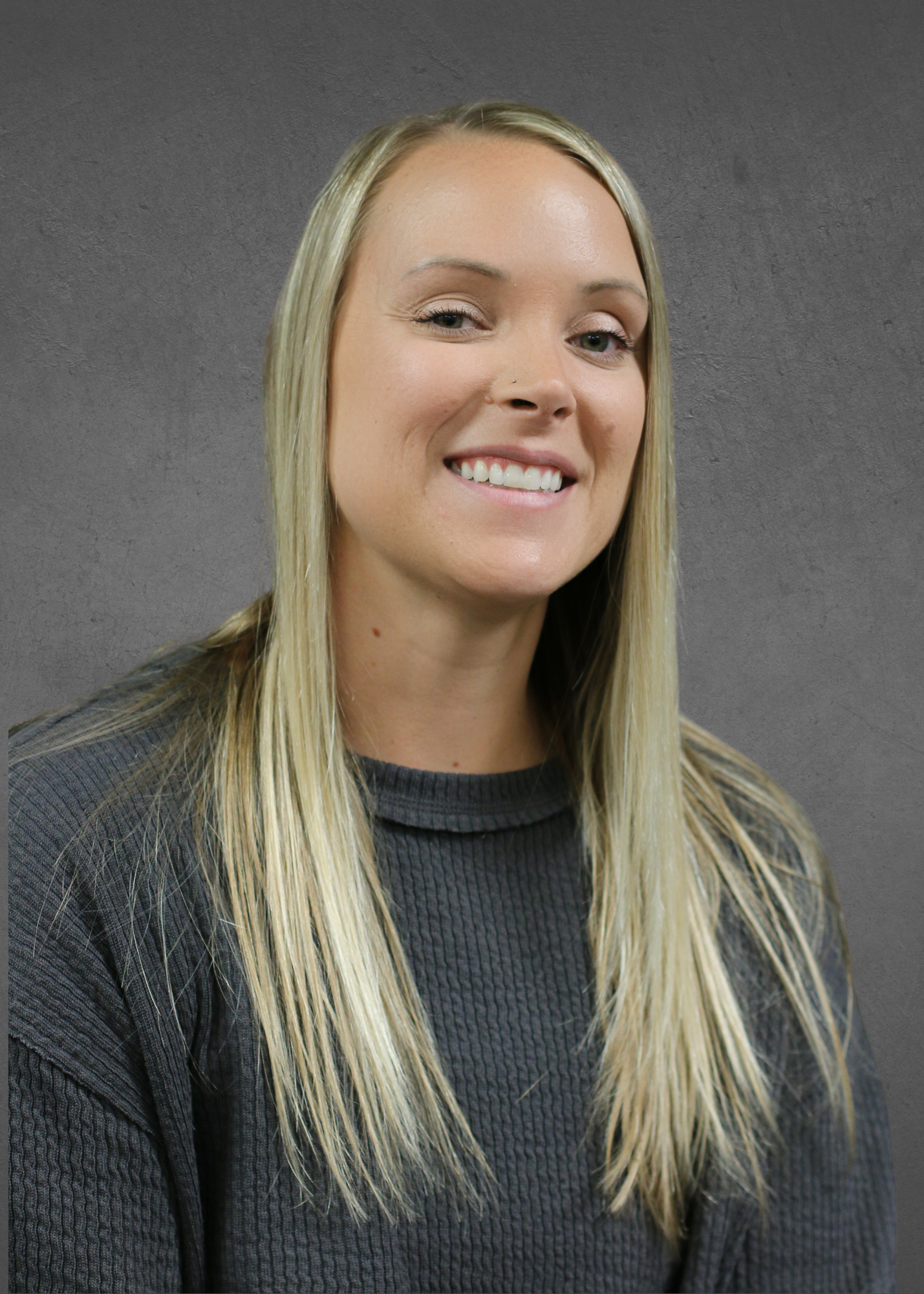 Lauren 2024 Headshot.png