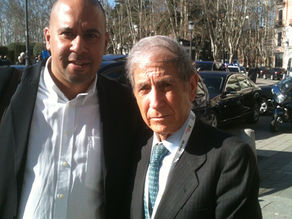 Javier Trespalacios con Shlomo Ben Ami