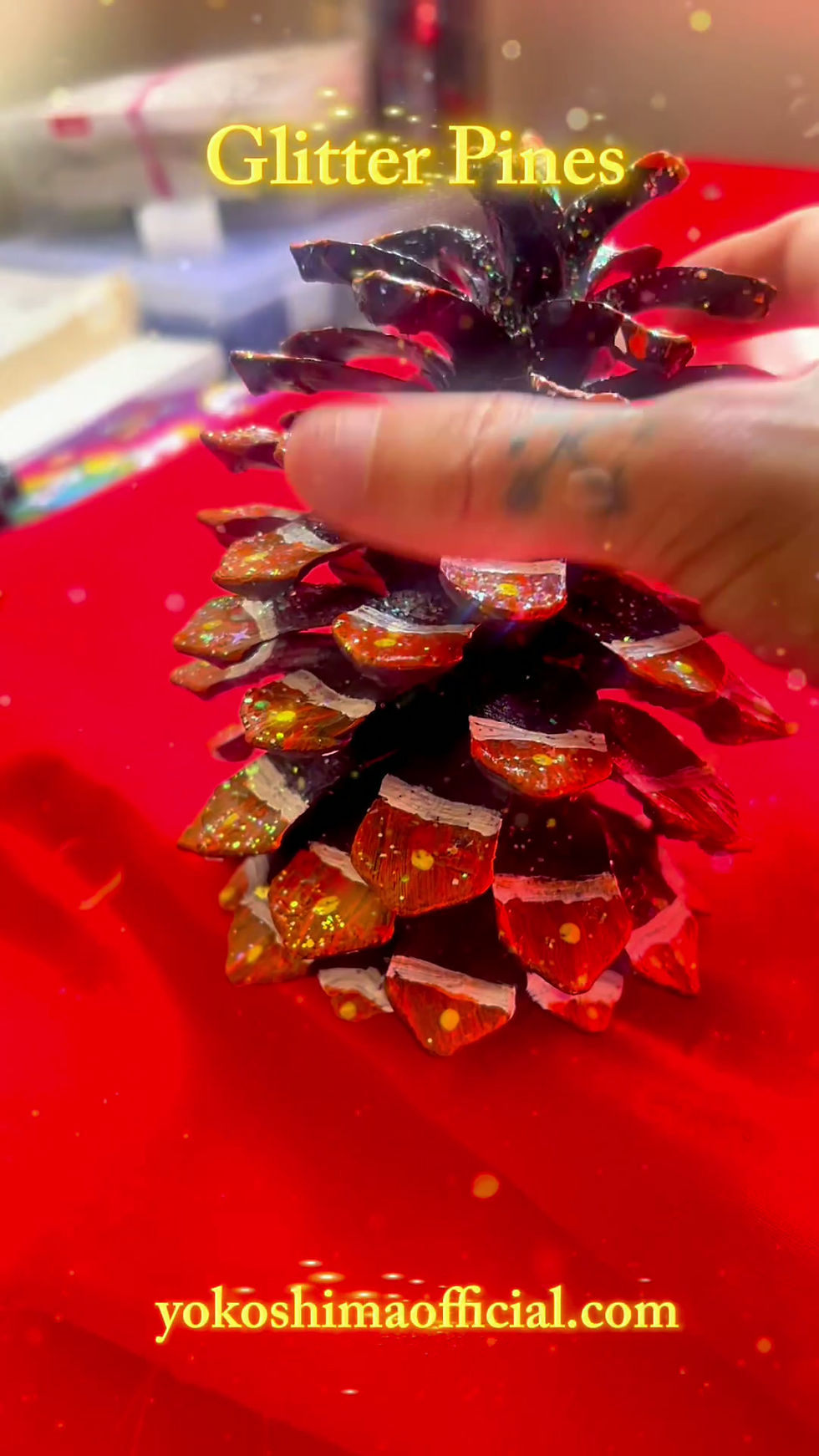 Thumbnail: Red Glitter Pine