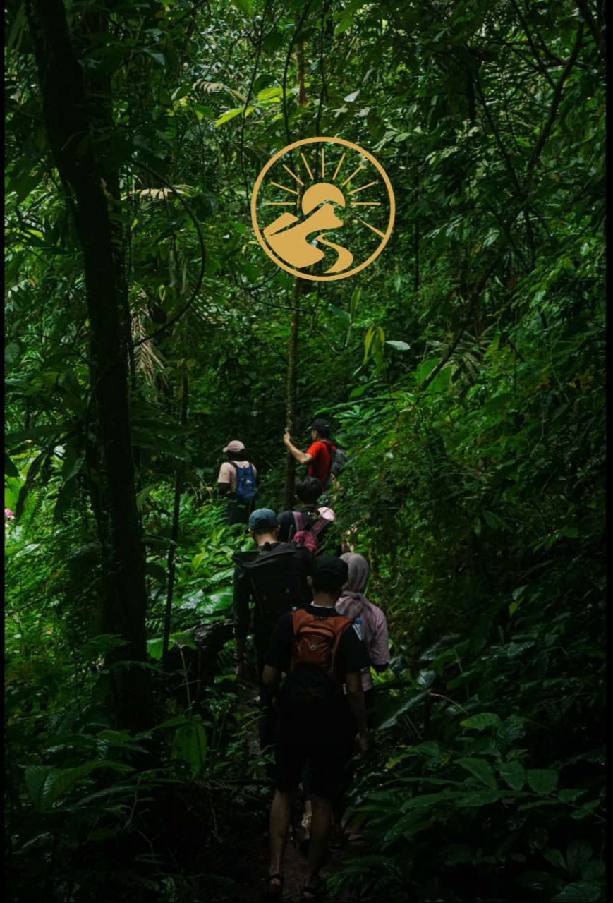 WhatsApp Image 2025-11-12 at 09.51_edited.jpg