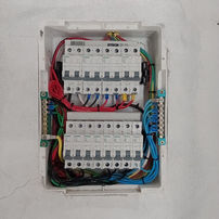 Quadro de distribuição elétrica residencial Interno