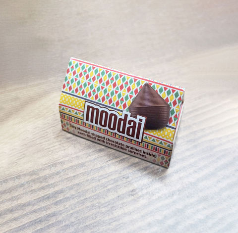 Mini chocolate gift box with elegant print