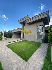 Casa à Venda no Condomínio Dahma VI