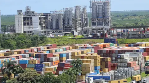 Pernambuco inaugura terminal portuário com aporte de R$ 2 bilhões