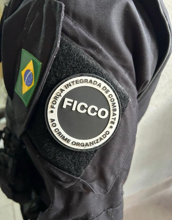 FICCO/GO e PM/GO prendem dois homens em Hidrolândia com 120 kg de skunk