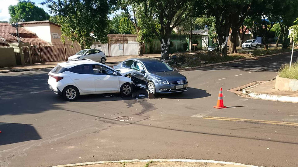 Acidente flagrado por moradores. (Fala Povo, Midiamax)