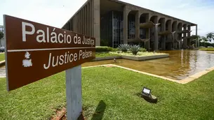 Lula nomeia Manoel Carlos de Almeida Neto ministro interino da Justiça