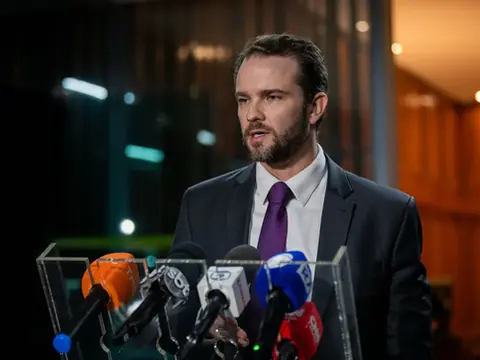 Durigan diz que não cabe falar em retaliação aos EUA por tarifas, mas governo avalia reciprocidade