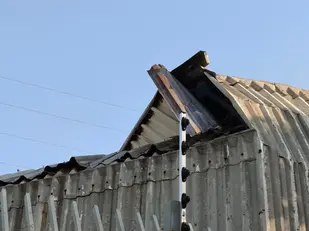 Após forte ventania, ginásio do Colégio Auxiliadora cai e é interditado em Campo Grande