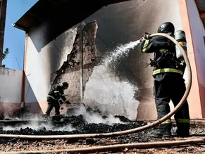 Governo de MS compra R$ 303 mil em equipamentos contra incêndio para bombeiros