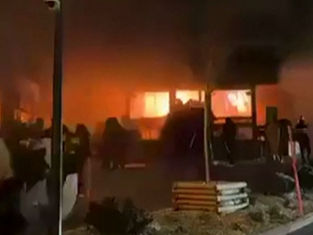 Sinalizadores teriam sido a causa de incêndio que matou 40 pessoas em bar na Suíça