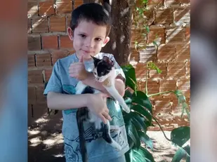 Criança de 6 anos aguarda há mais de um ano por cirurgia pediátrica de urgência em Mato Grosso do Sul