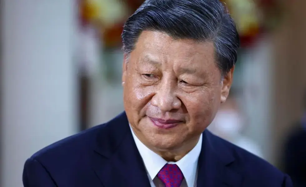 Em retaliação, China anuncia restrições a dezenas de empresas dos EUA