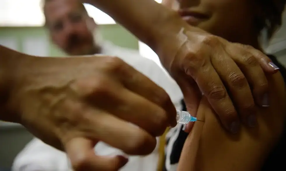 Unicef destaca aumento da cobertura vacinal contra o HPV no Brasil