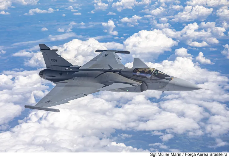 Segundo o presidente e CEO da Saab, Micael Johansson, o acordo reforça o compromisso de longo prazo da companhia com a América Latina - Sgt. Müller Marin/Força Aérea Brasileira