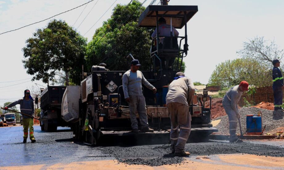 Prefeitura investe R$ 544 milhões para pavimentar 40 bairros de Campo Grande
