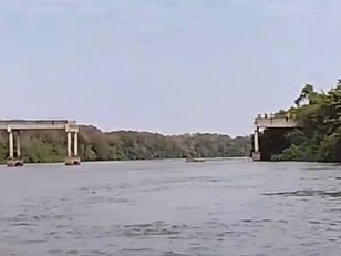 Tragédia no Pantanal: Ponte desaba na MS-168 e motorista de carreta morre no Rio Taquari