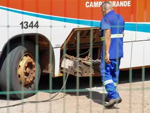 Agência de regulação aponta que quase 200 ônibus chegarão à idade máxima em 2026